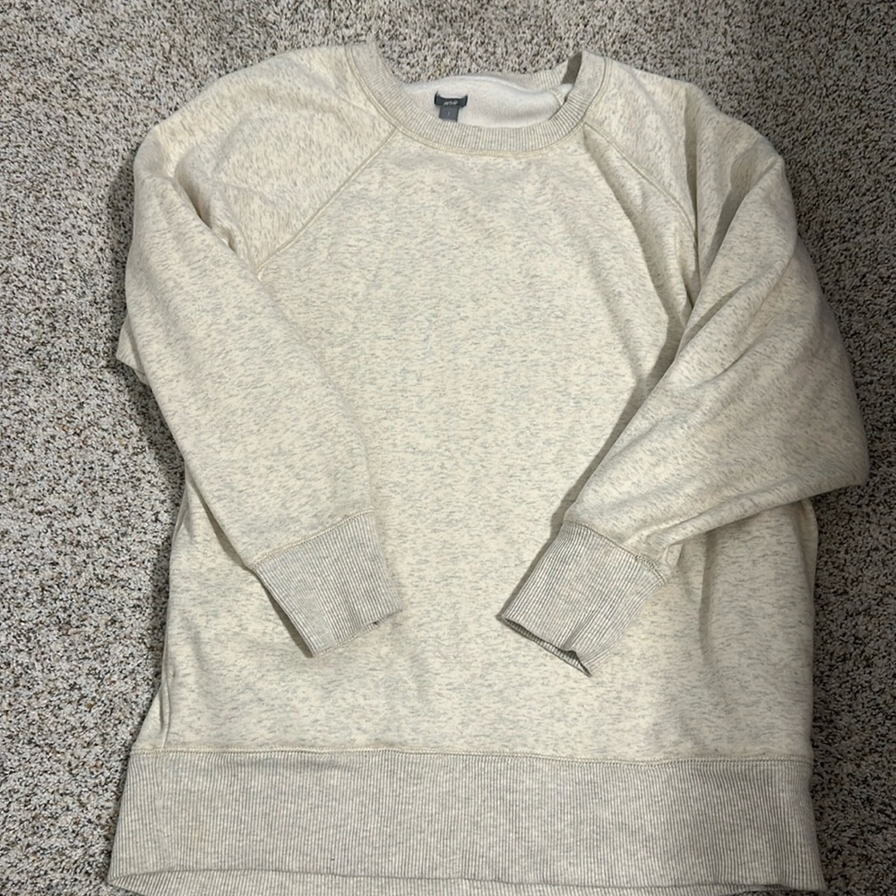 Gently used Aerie crew neck sweatshirt. Fleece lined and feels amazing